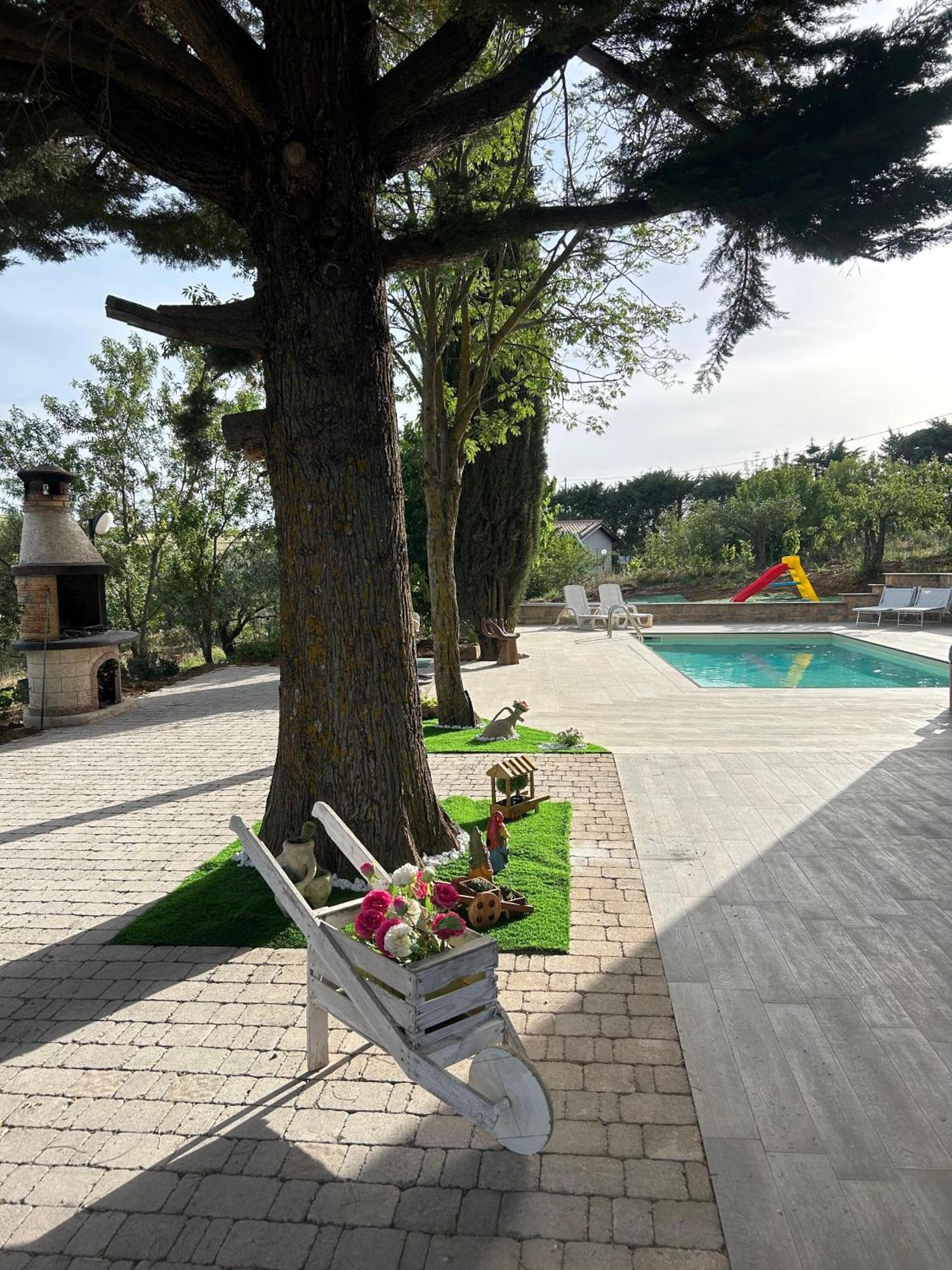 Casa Vacanze Villa Mariano กานจิ ภายนอก รูปภาพ
